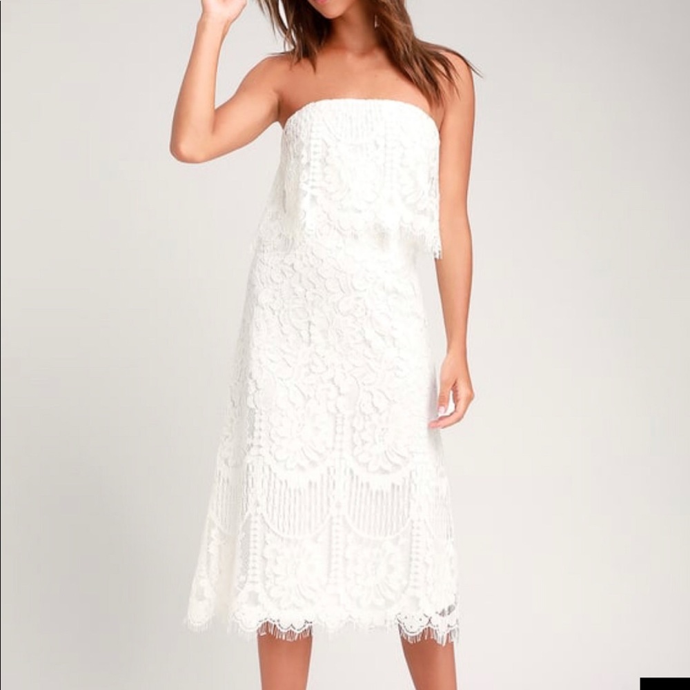 LuLu’s Delia White Lace Strapless Dress